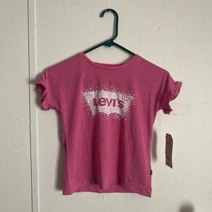 Levi’s shirt in size girls small. 128-140 cm & 8-10 years old.